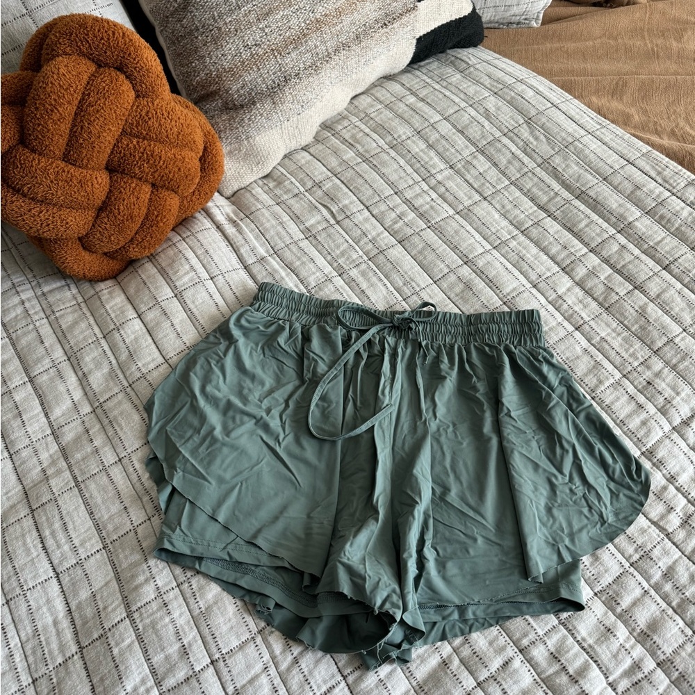 Butterfly hem shorts
